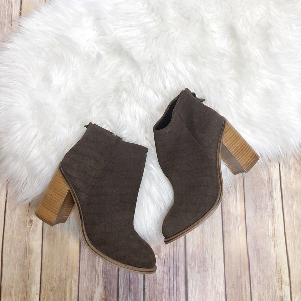Kelsi Dagger Women's Huron Brown Suede Ankle Booties‎ Size 9.5 NEW